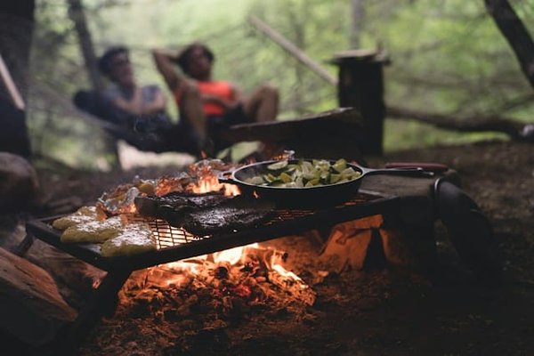 Votre Guide Ultime pour un Séjour Inoubliable en Camping au Vallon Pont d'Arc